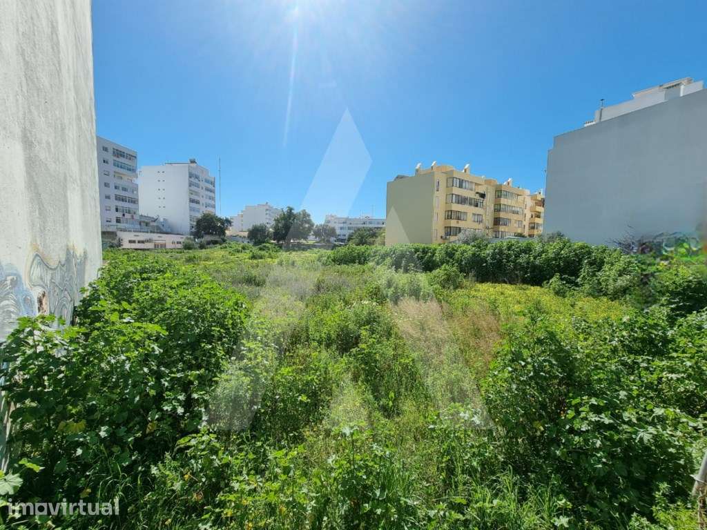Terreno urbano, com 6.430 m2,com localização privilegiada em Olhão,... - Grande imagem: 3/5