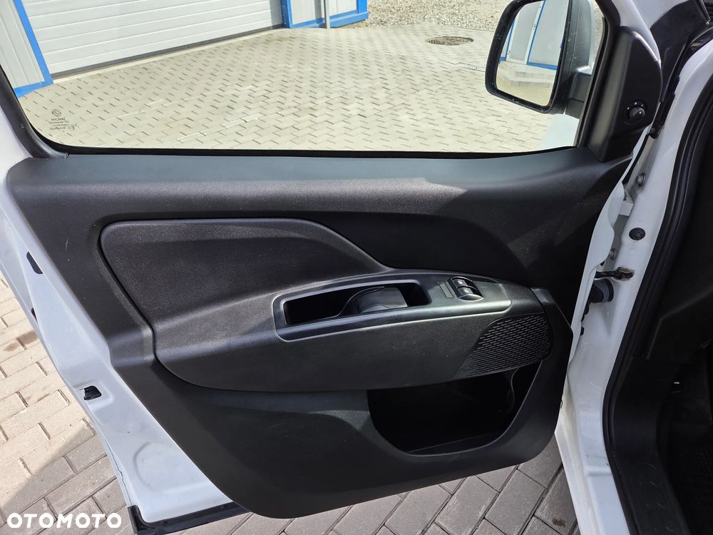 Fiat Doblo Kombi Active - 10