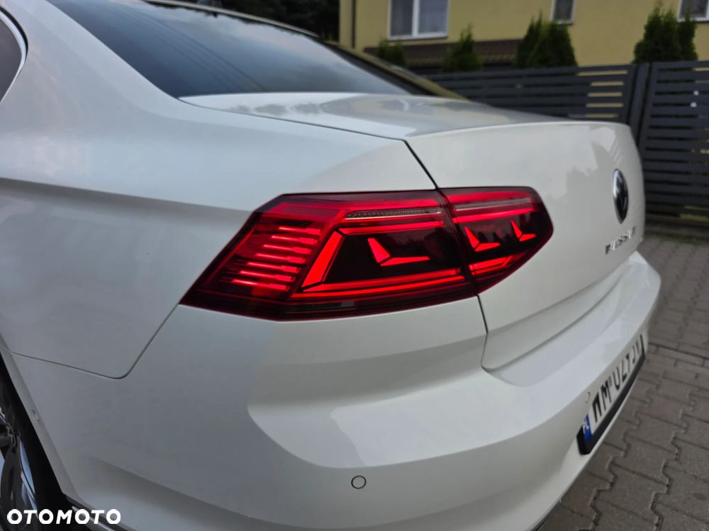 Volkswagen Passat 2.0 TDI 4Mot Elegance DSG - 20