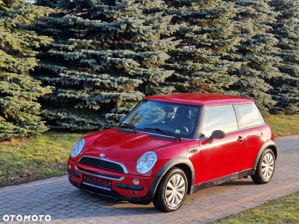 MINI ONE Sidewalk - 1