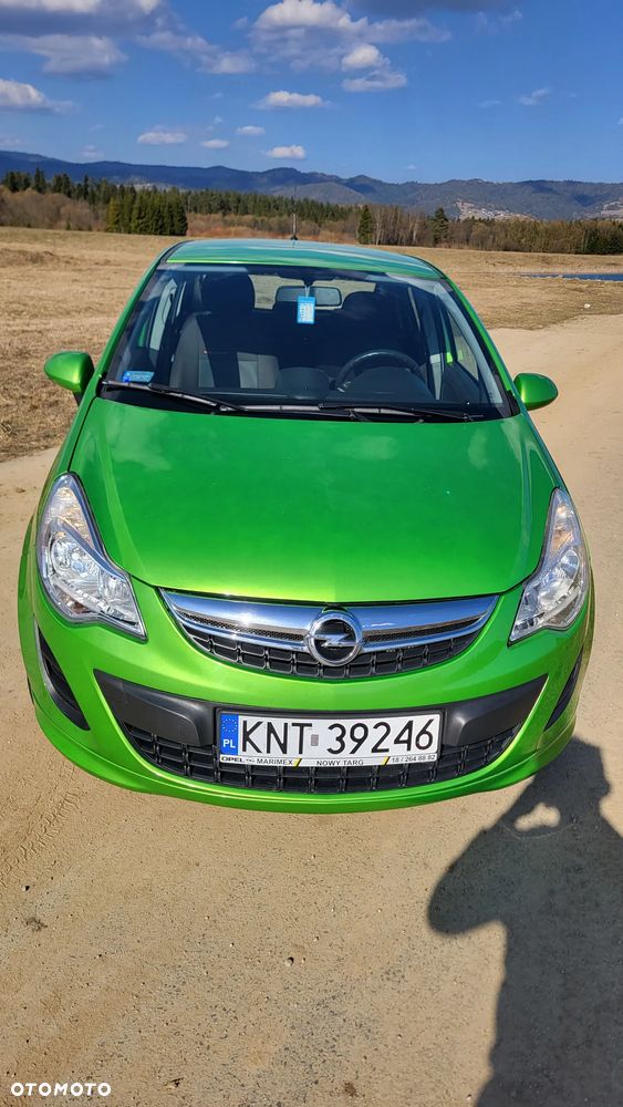 Opel Corsa 1.2 16V Edition / Active - 2