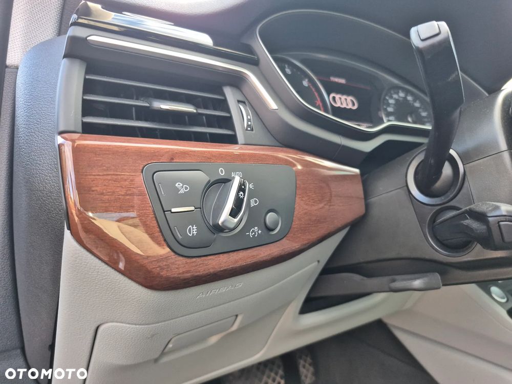 Audi A4 Limousine 40 TFSI quattro S tronic advanced - 12