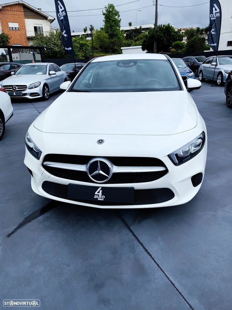 Mercedes-Benz A 250 Limousine e Style Plus - 2