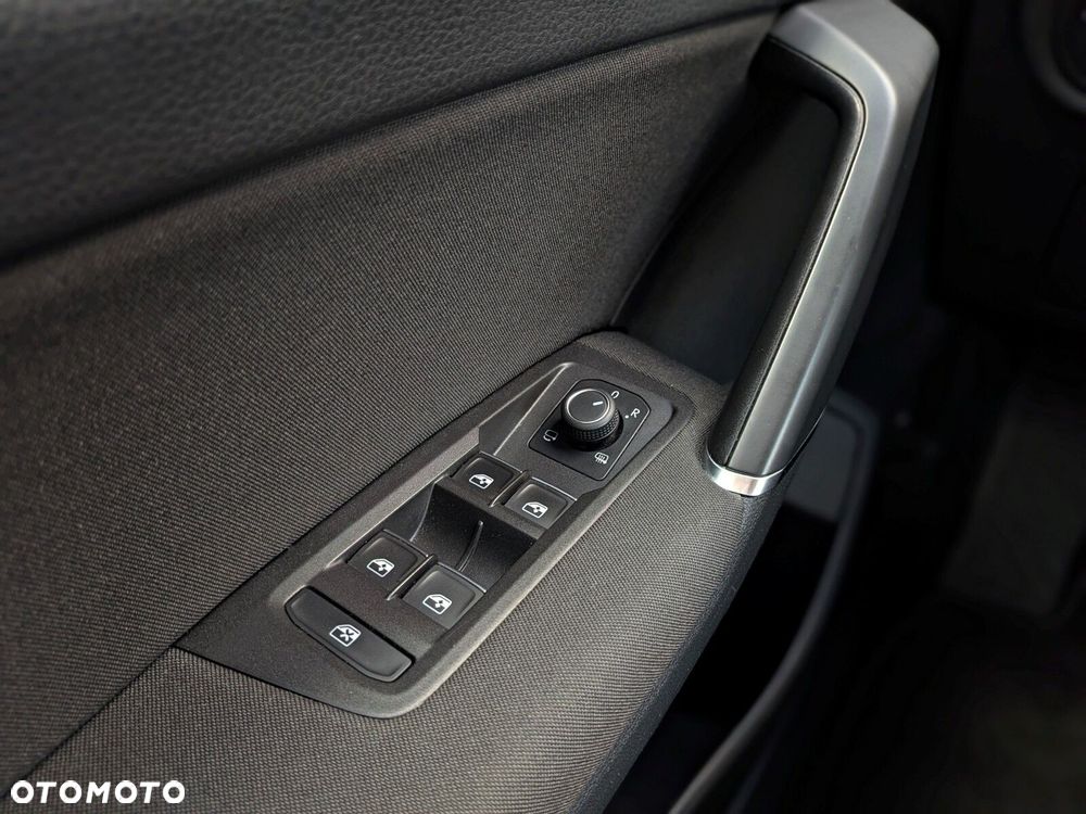 Volkswagen Touran 2.0 TDI BMT Highline DSG - 32