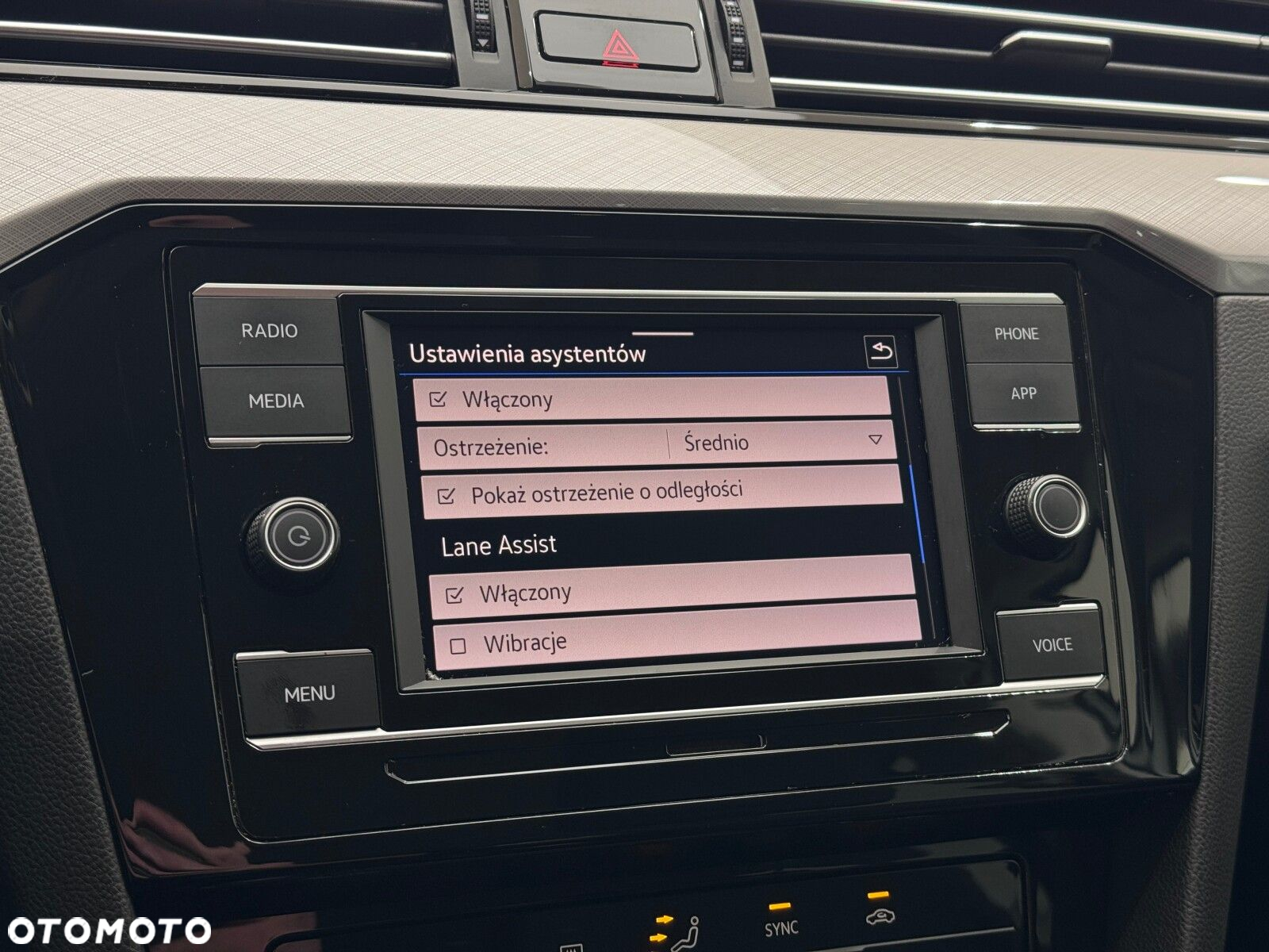 Volkswagen Passat 1.5 TSI EVO Business - 36