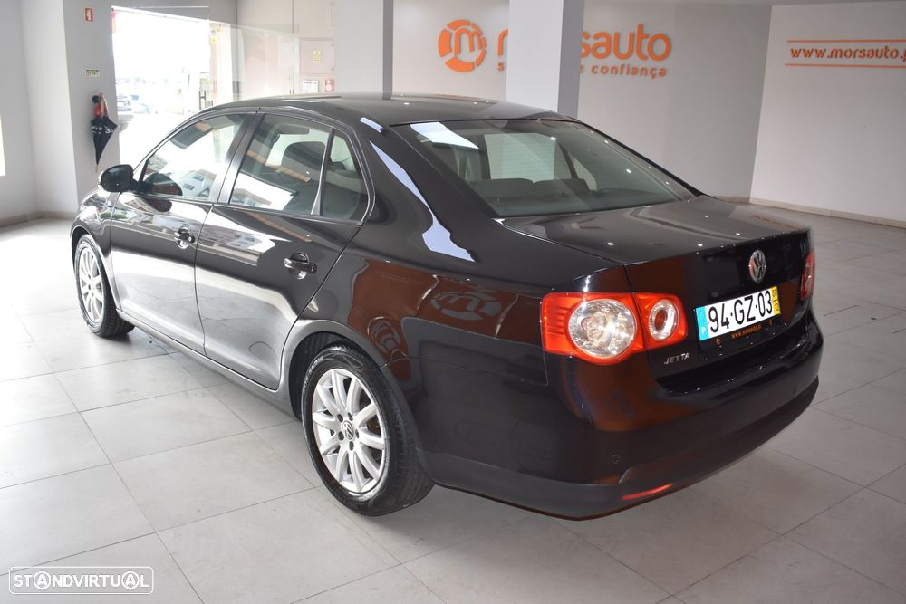 VW Jetta 1.9 TDi BlueM. Confortline - 9