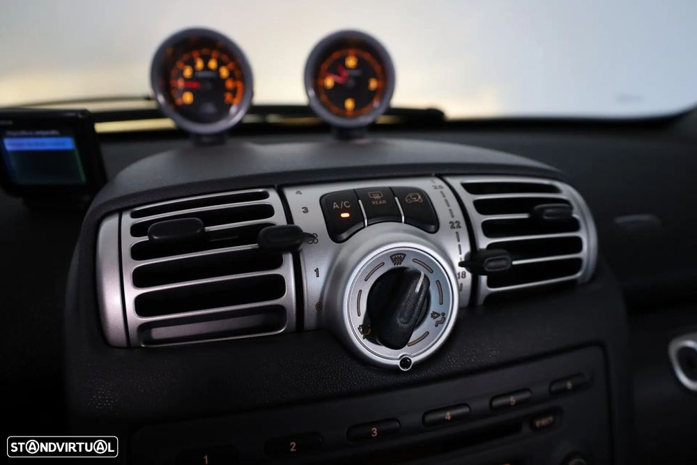 Smart ForTwo Coupé 1.0 T Brabus Xclusive - 28