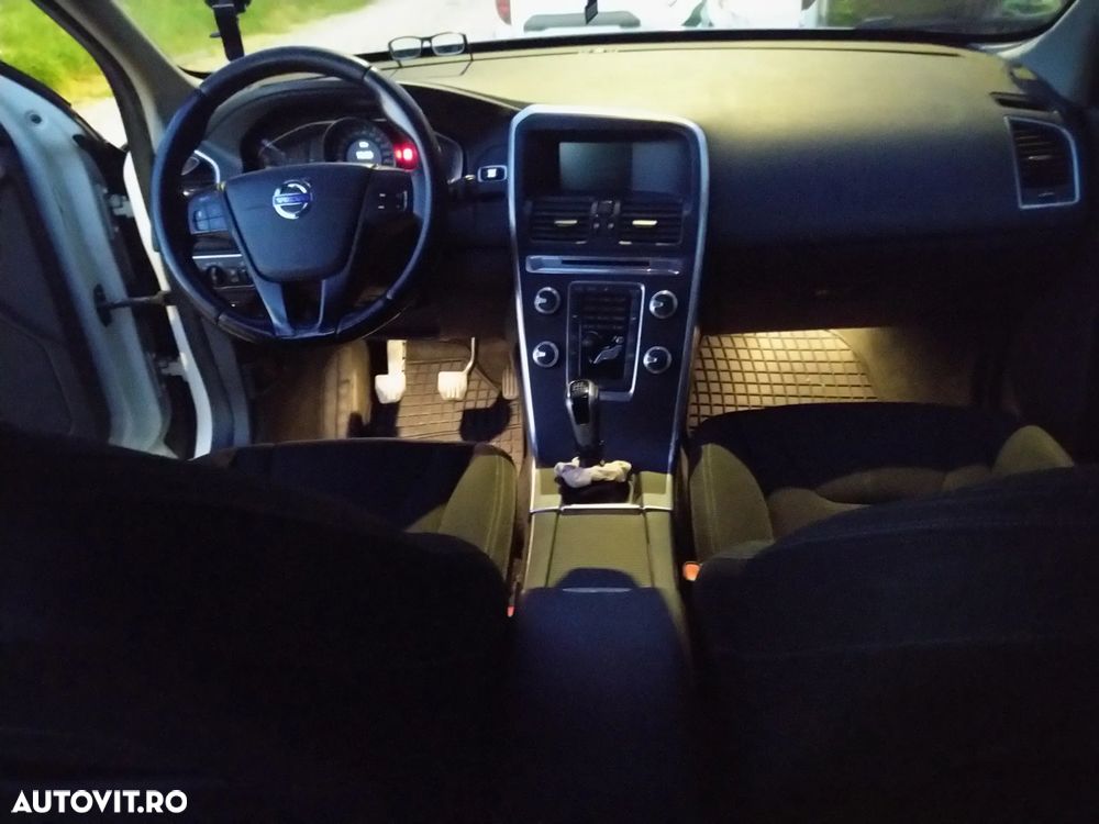 Volvo XC 60 - 4