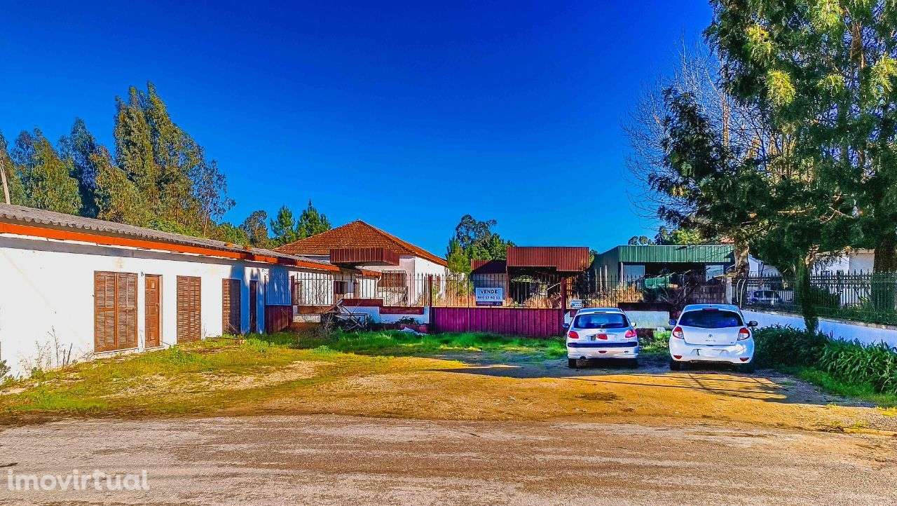 Armazéns com logradouro e terreno rústico, Vilarinho do Bairro, Anadia - Grande imagem: 2/34