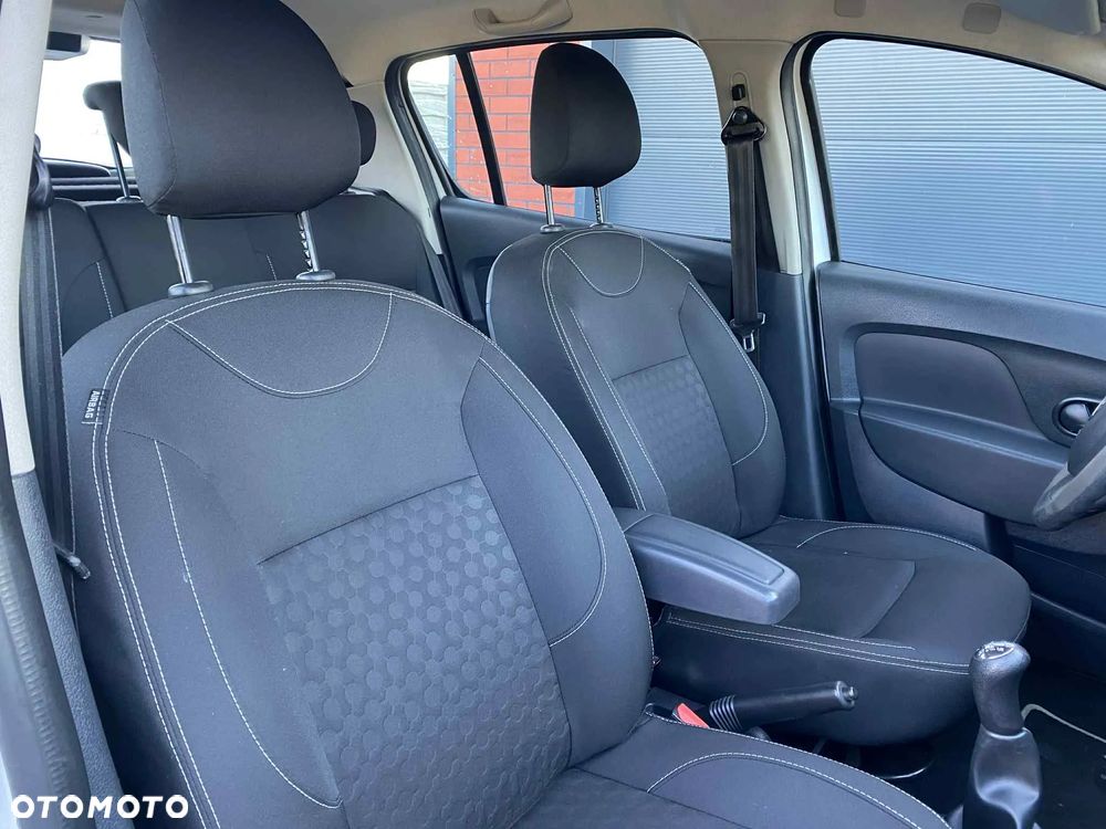 Dacia Sandero TCe 90 Laureate - 12