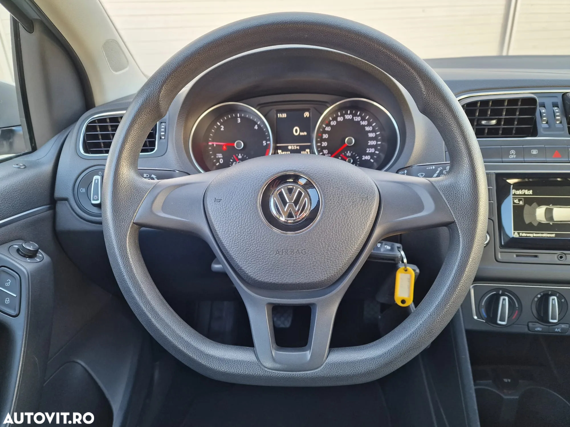 Volkswagen Polo 1.4 TDI (Blue Motion Technology) Comfortline - 18