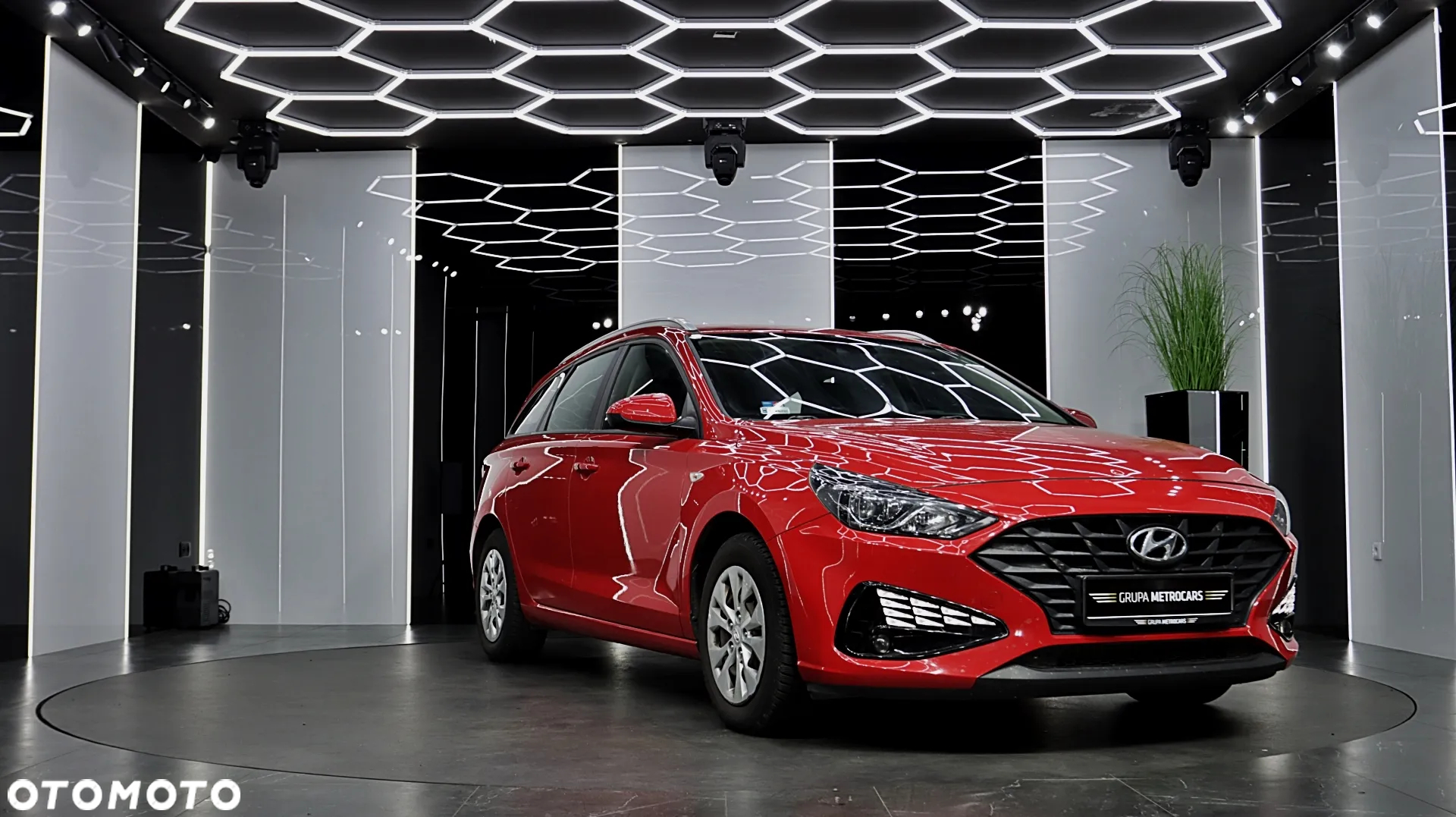 Hyundai i30 1.6 D Classic + - 12