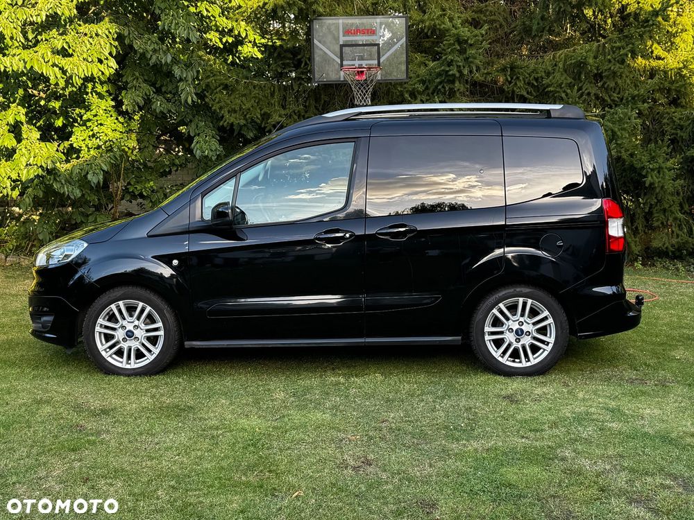 Ford Tourneo Courier 1.0 EcoBoost Titanium - 2