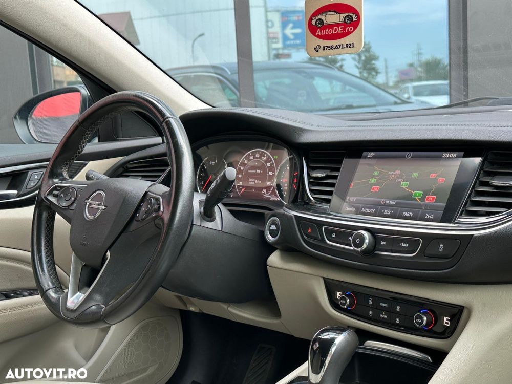 Opel Insignia - 10
