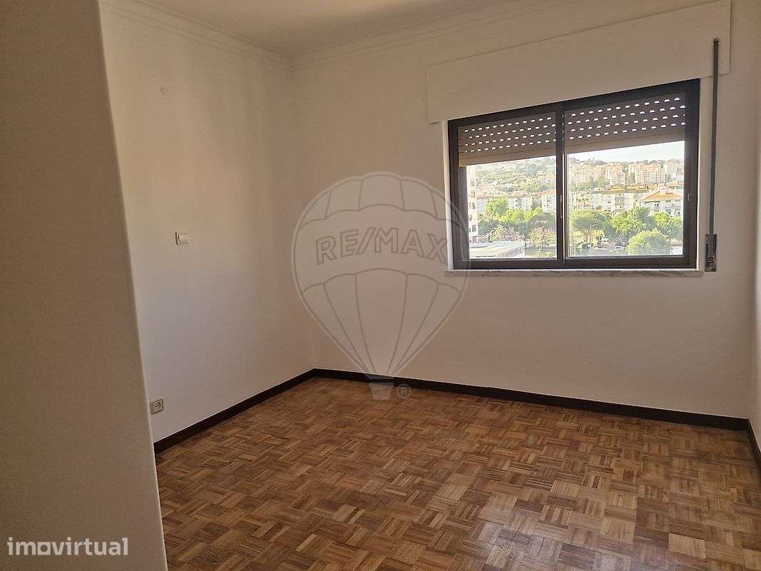 Apartamento T2 para arrendamento - Grande imagem: 2/8
