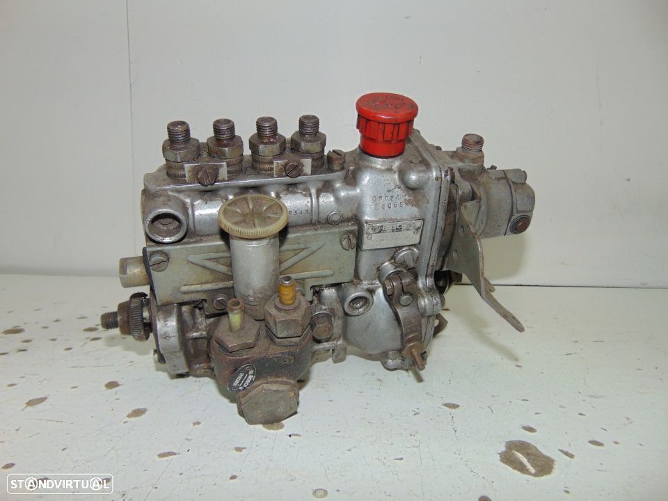 Mercedes w 110 ponton bomba injectora - 1