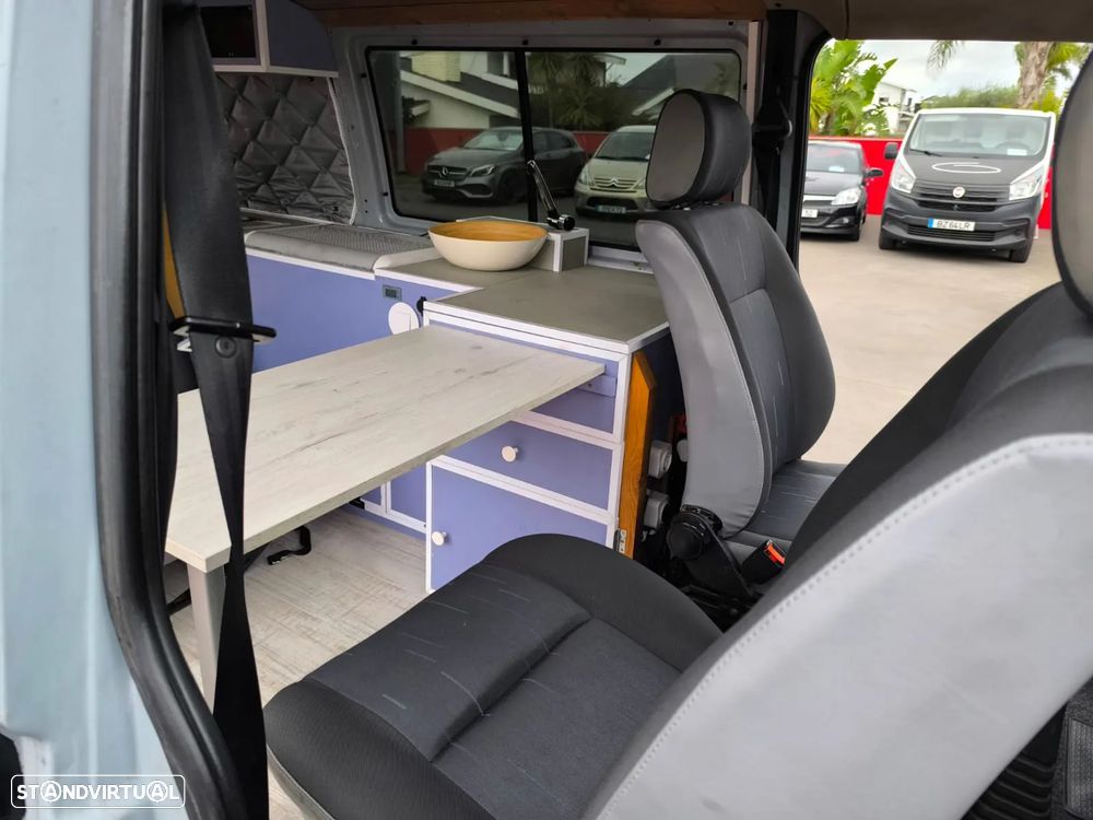VW Transporter 2.4 D Kombi Sp. - 43