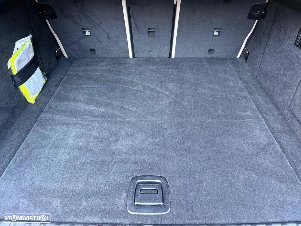 BMW iX xDrive 50 Pack Desportivo - 26