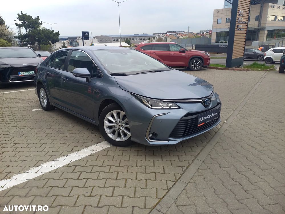 Toyota Corolla 1.8 HSD Business - 2