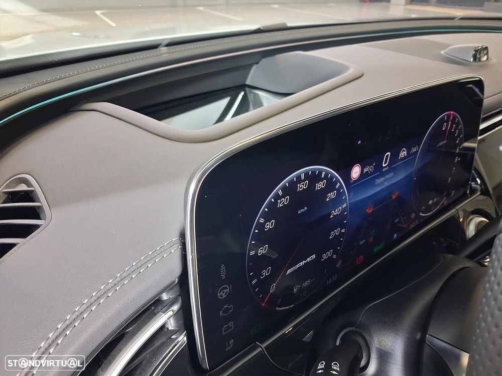 Mercedes-Benz E 53 AMG Hybrid 4Matic+ - 15