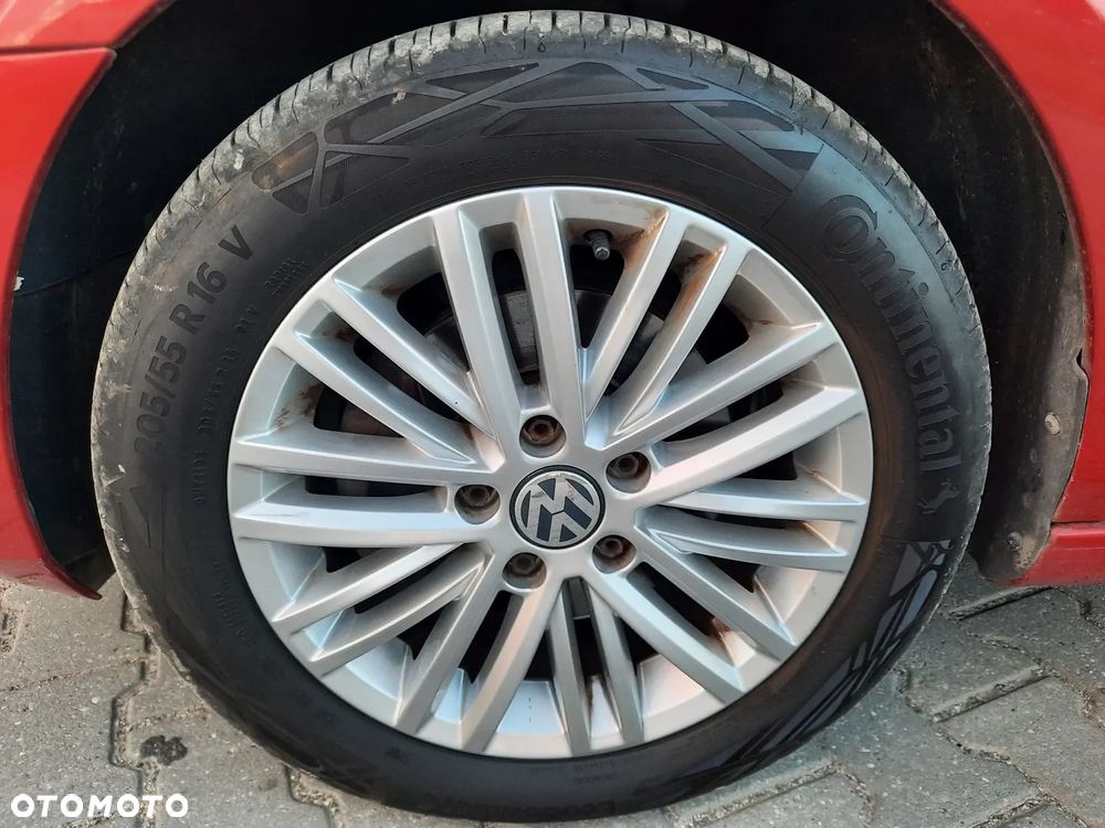 Volkswagen Golf 1.6 TDI Comfortline - 11