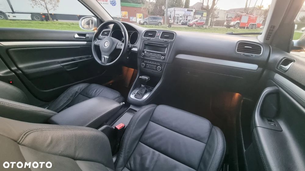 Volkswagen Golf Variant 2.0 TDI DPF DSG Highline - 16