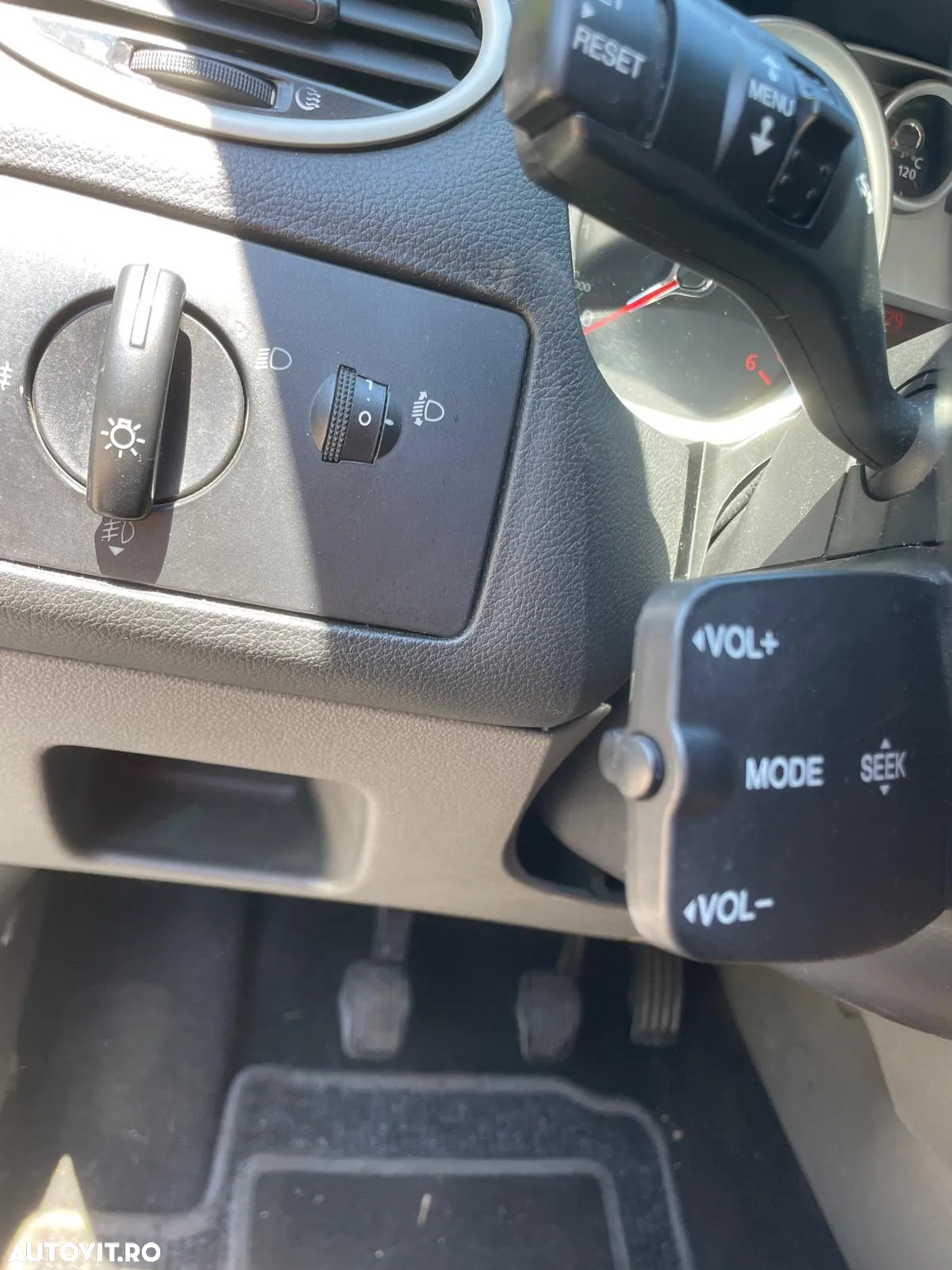 Ford Focus 1.6 TDCi Anniversary - 5