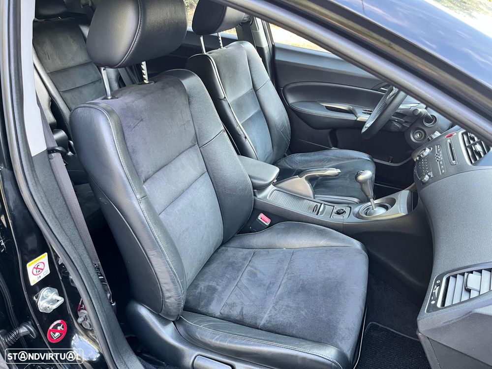 Honda Civic 1.4 i-VTEC Comfort - 12