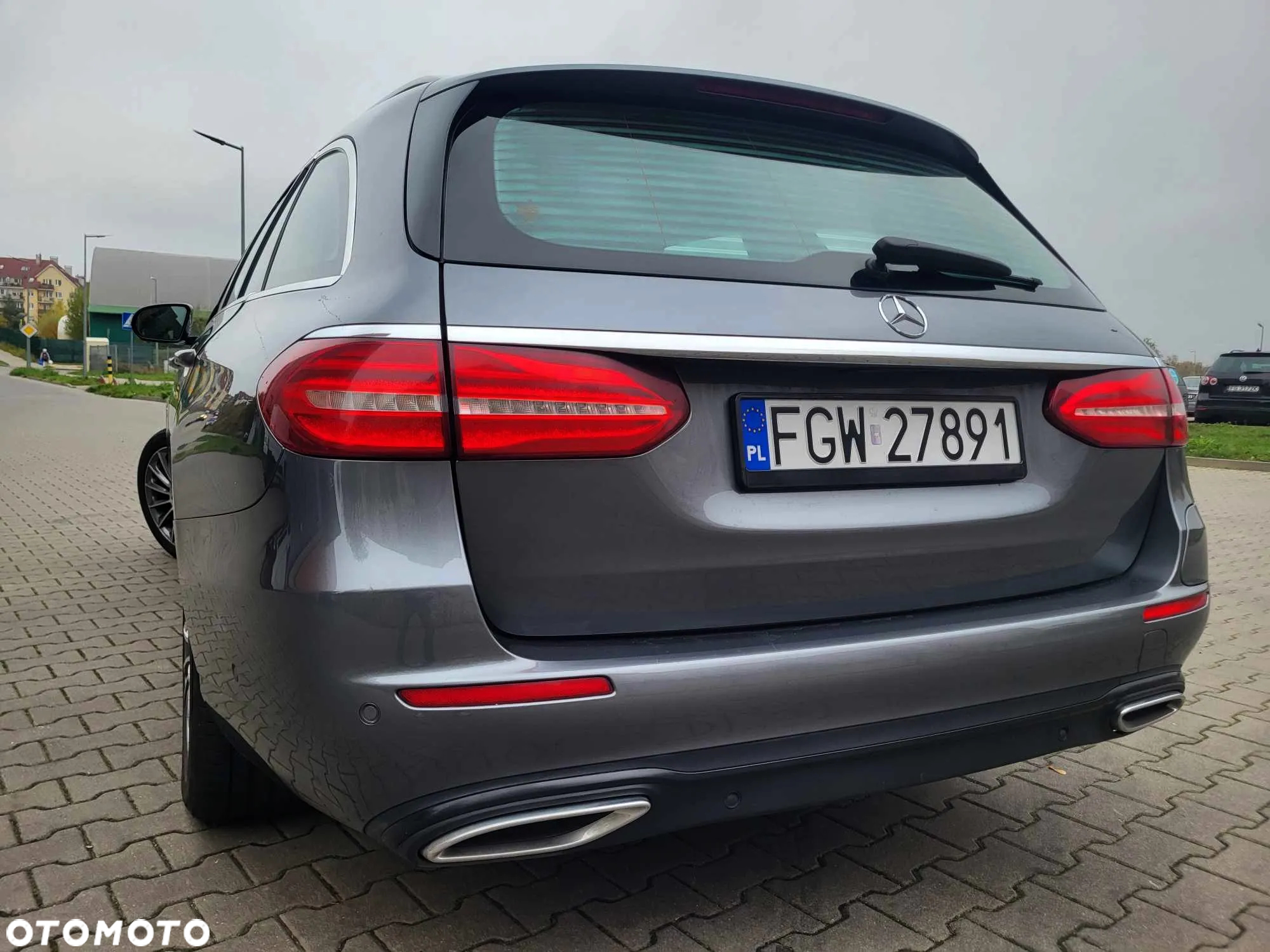 Mercedes-Benz Klasa E 300 de 9G-TRONIC - 18