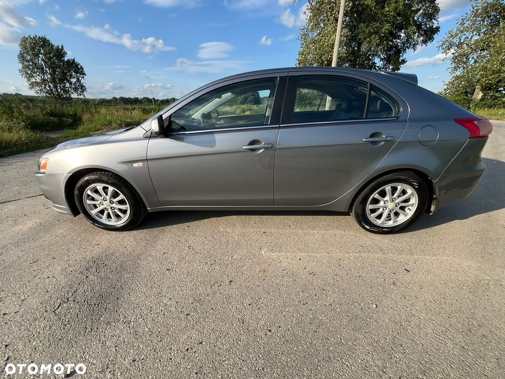 Mitsubishi Lancer 1.8 Instyle CVT - 16