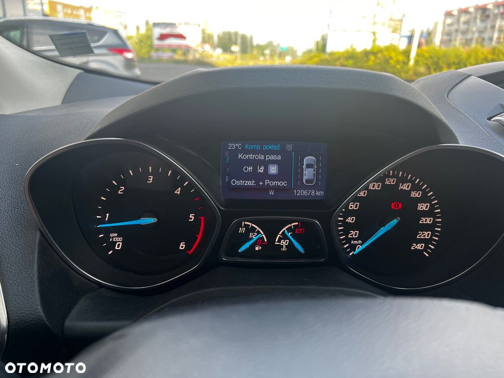 Ford Kuga 2.0 TDCi 4WD Titanium - 26