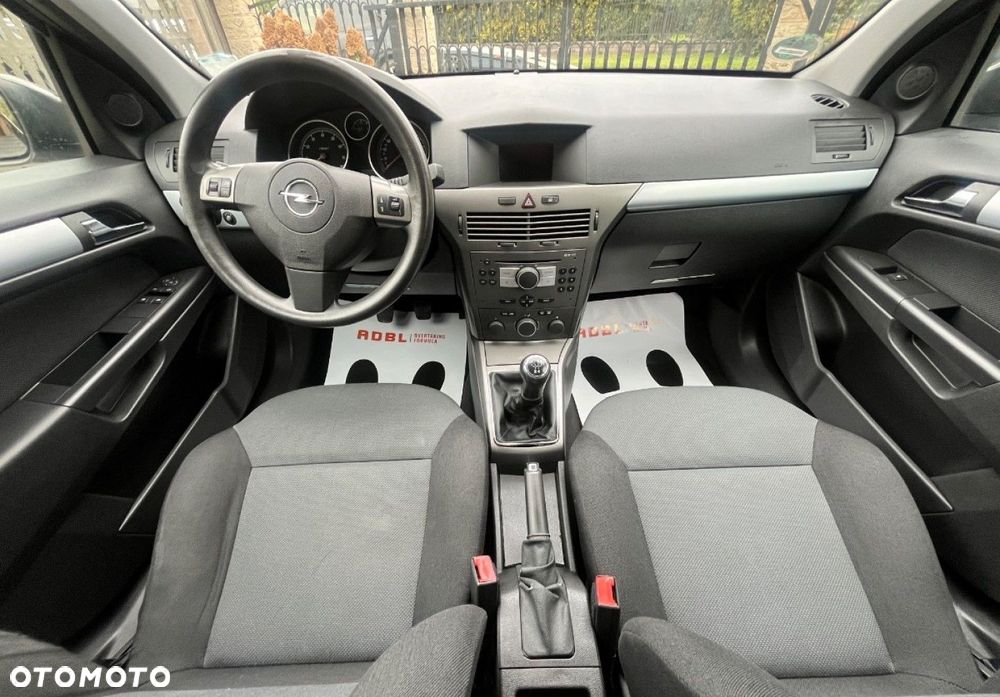 Opel Astra - 24