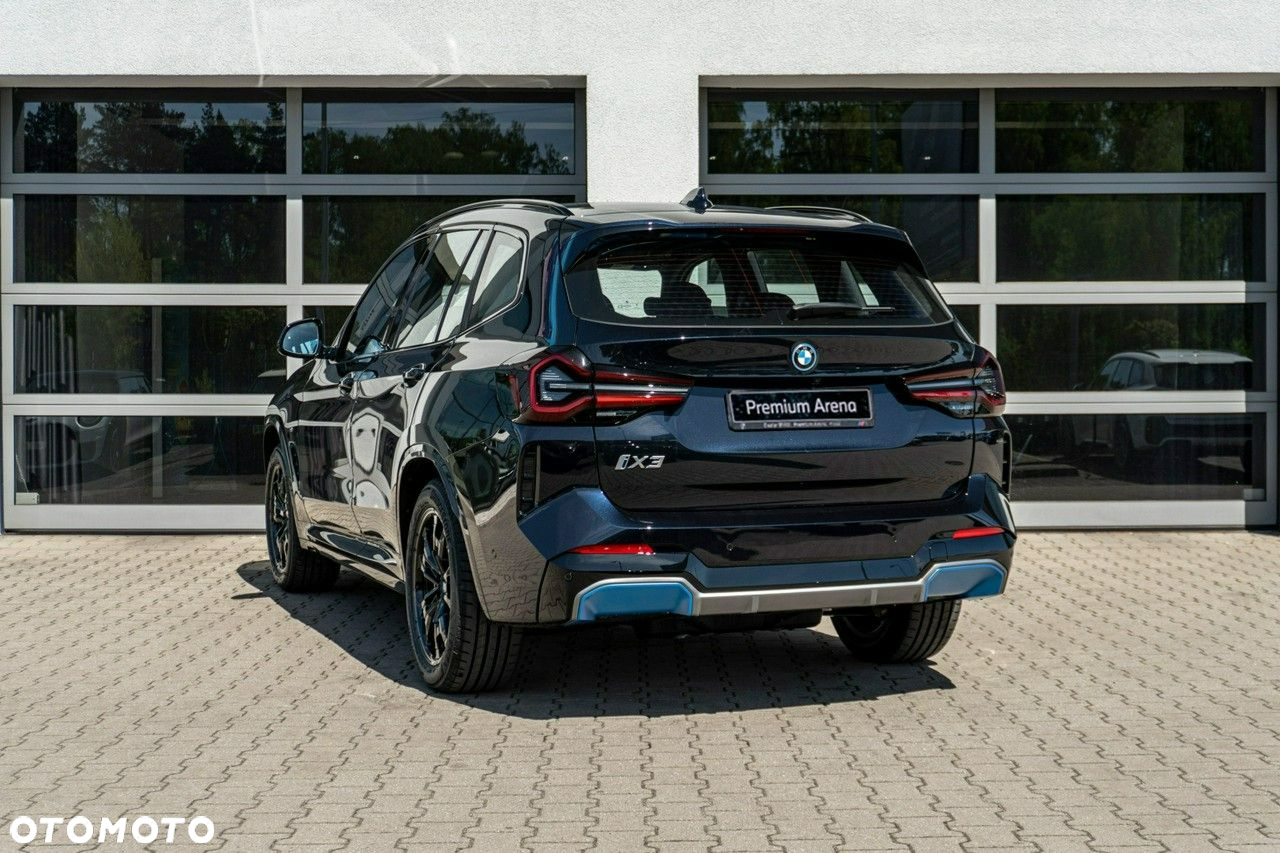 BMW iX3 - 7