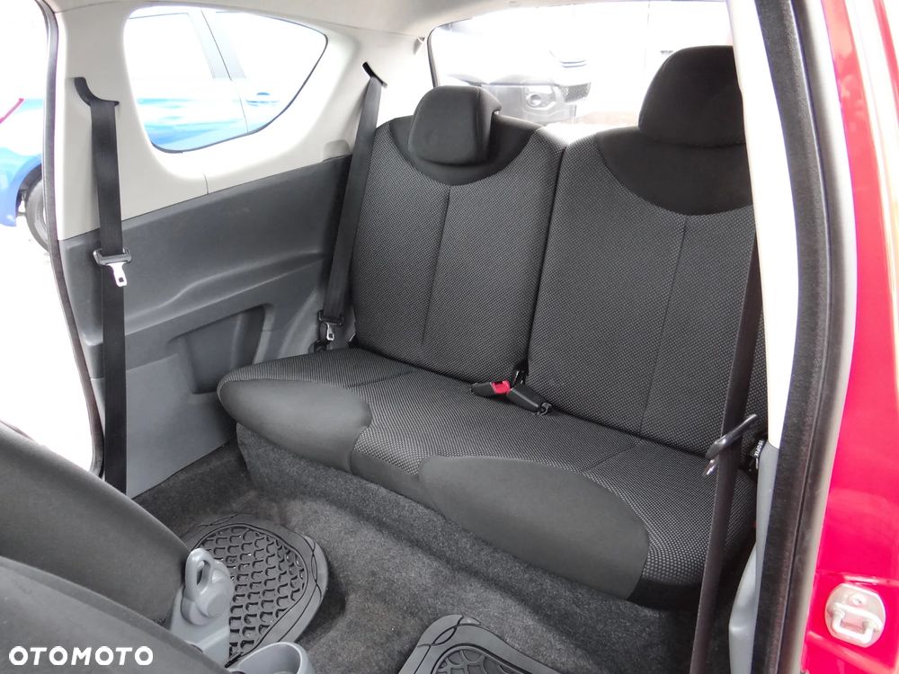 Toyota Aygo Cool&Go - 33