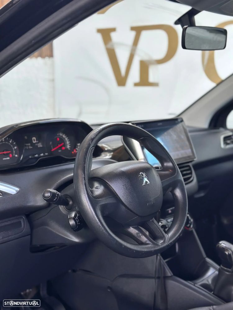 Peugeot 208 HDi 68 Access - 21