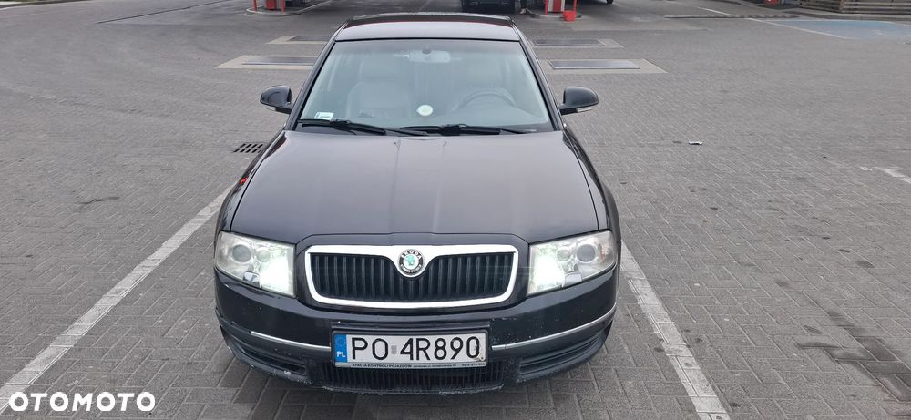 Skoda Superb 1.8T L&K Tiptr - 1