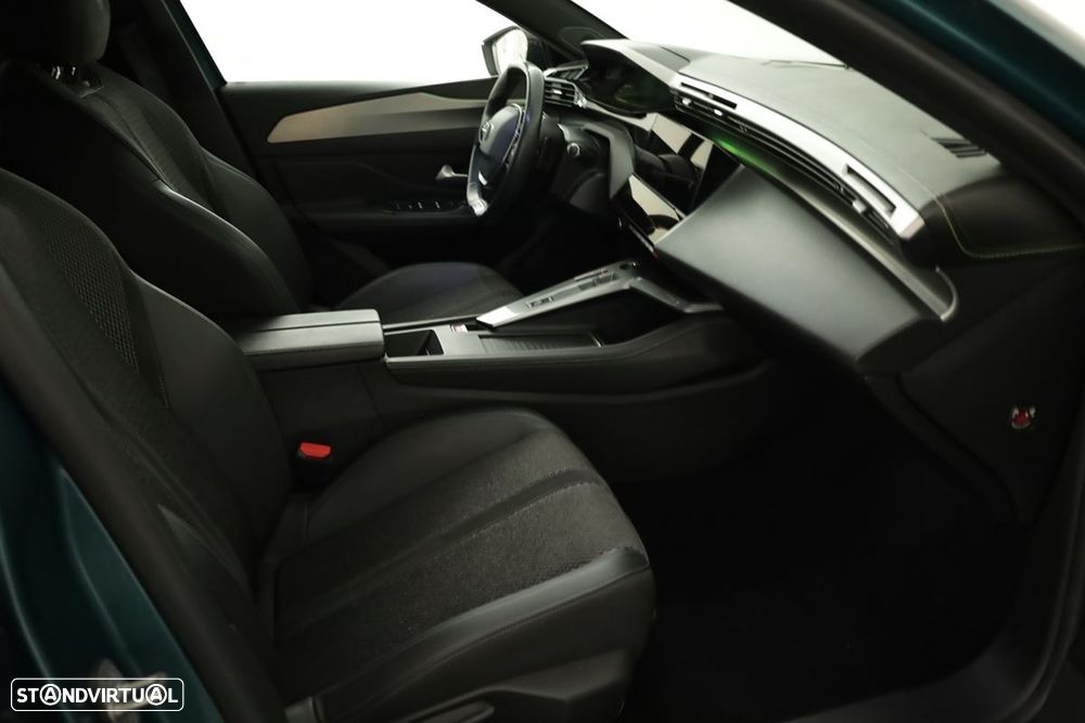 Peugeot 308 SW 1.2 PureTech GT EAT8 - 21