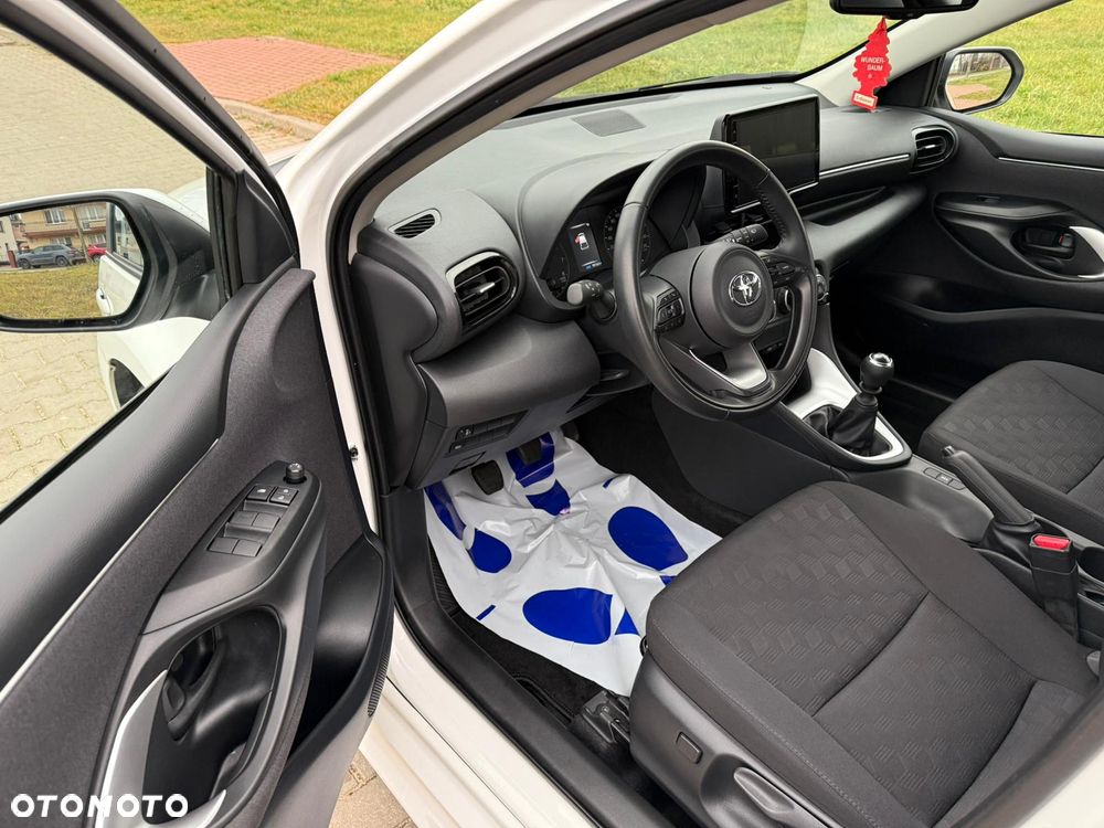 Toyota Yaris 1.5 Comfort - 12