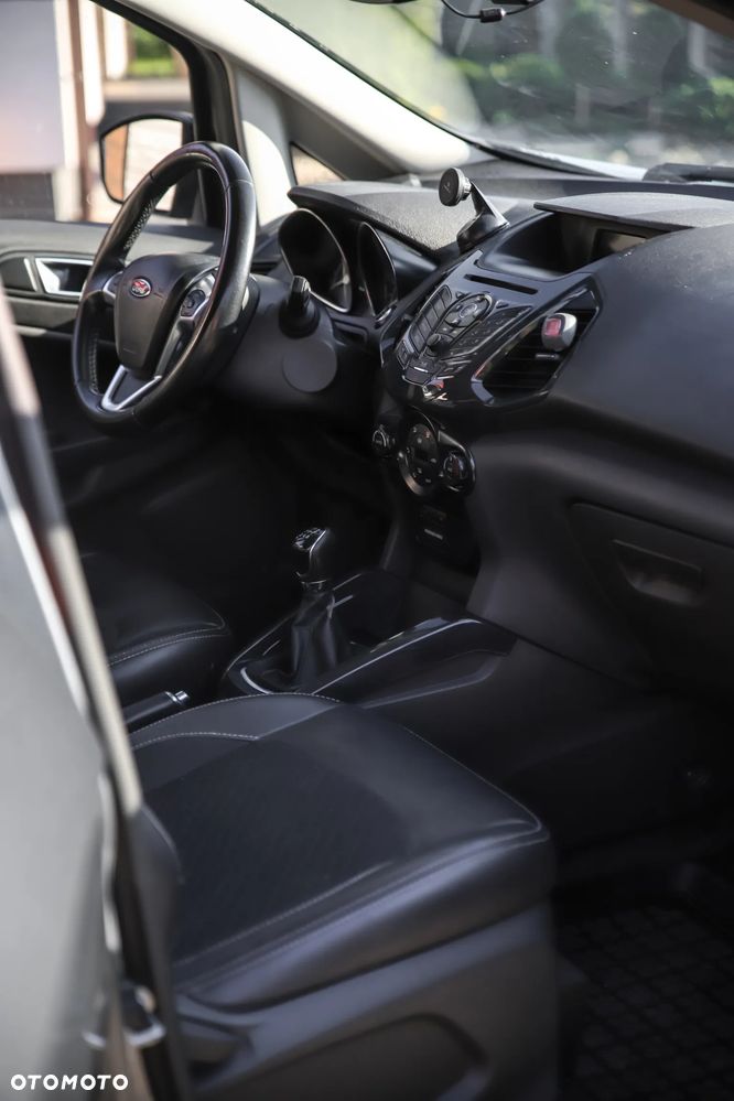 Ford EcoSport 1.0 EcoBoost TITANIUM - 16