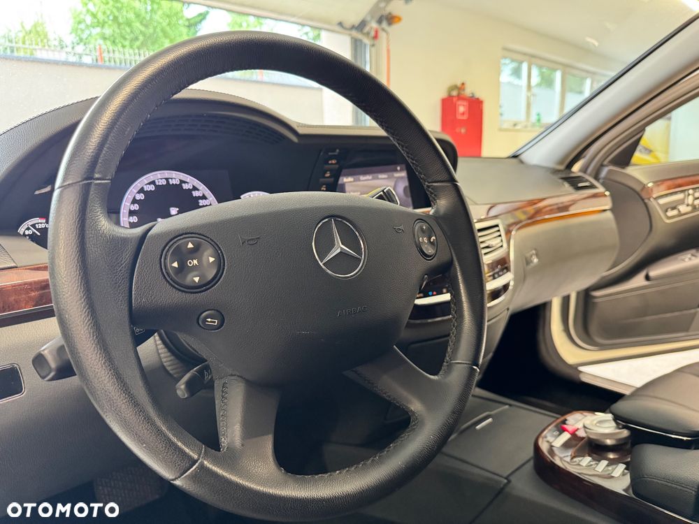 Mercedes-Benz Klasa S 350 7G-TRONIC - 30