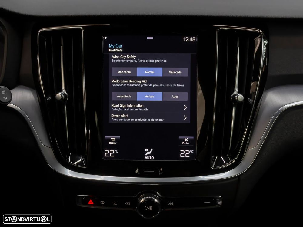 Volvo V60 2.0 B4 Momentum Plus Geartronic - 30