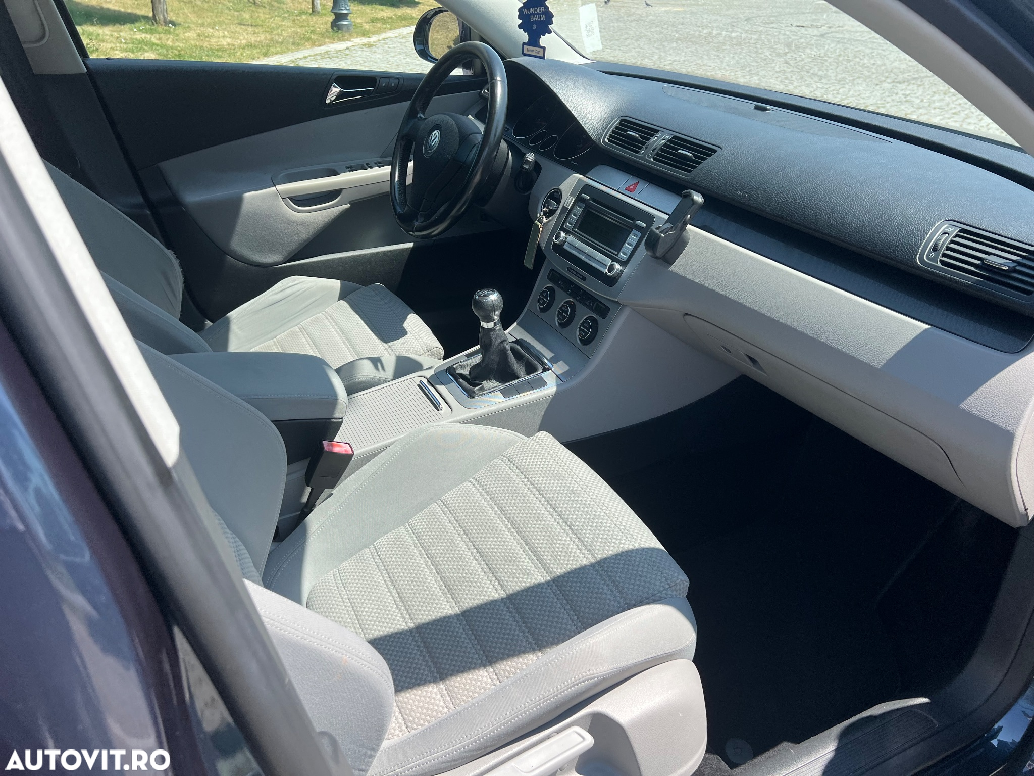 Volkswagen Passat 2.0TDI Comfortline DPF - 11