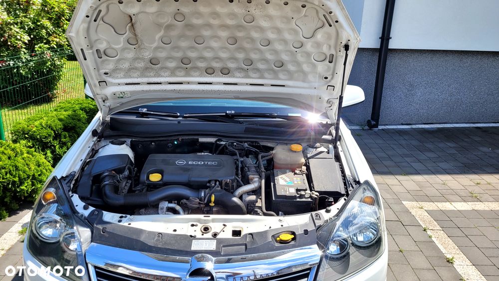 Opel Astra 1.7 CDTI DPF (119g) Edition 111 Jahre - 12