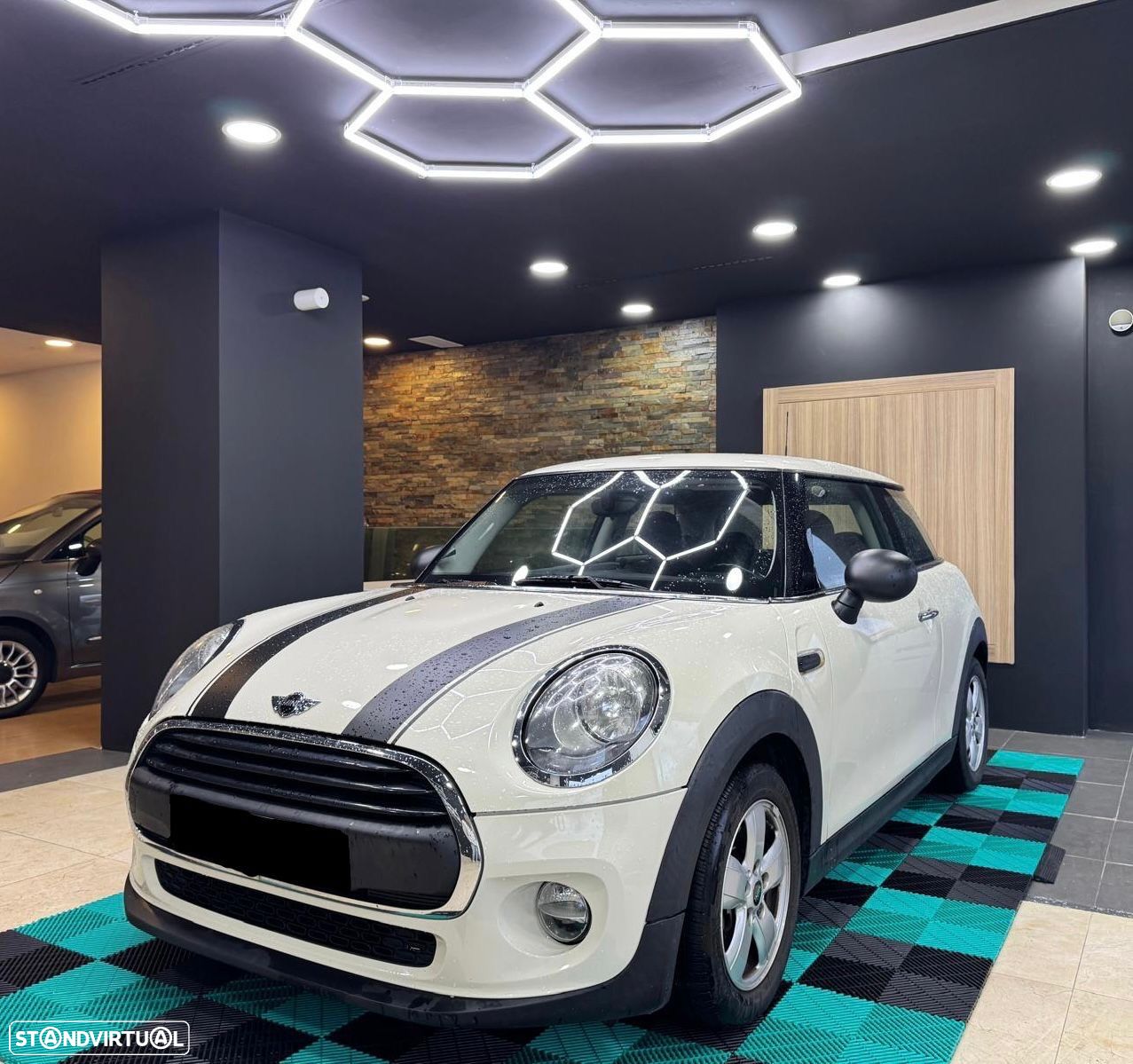 MINI 3 Portas One - 1