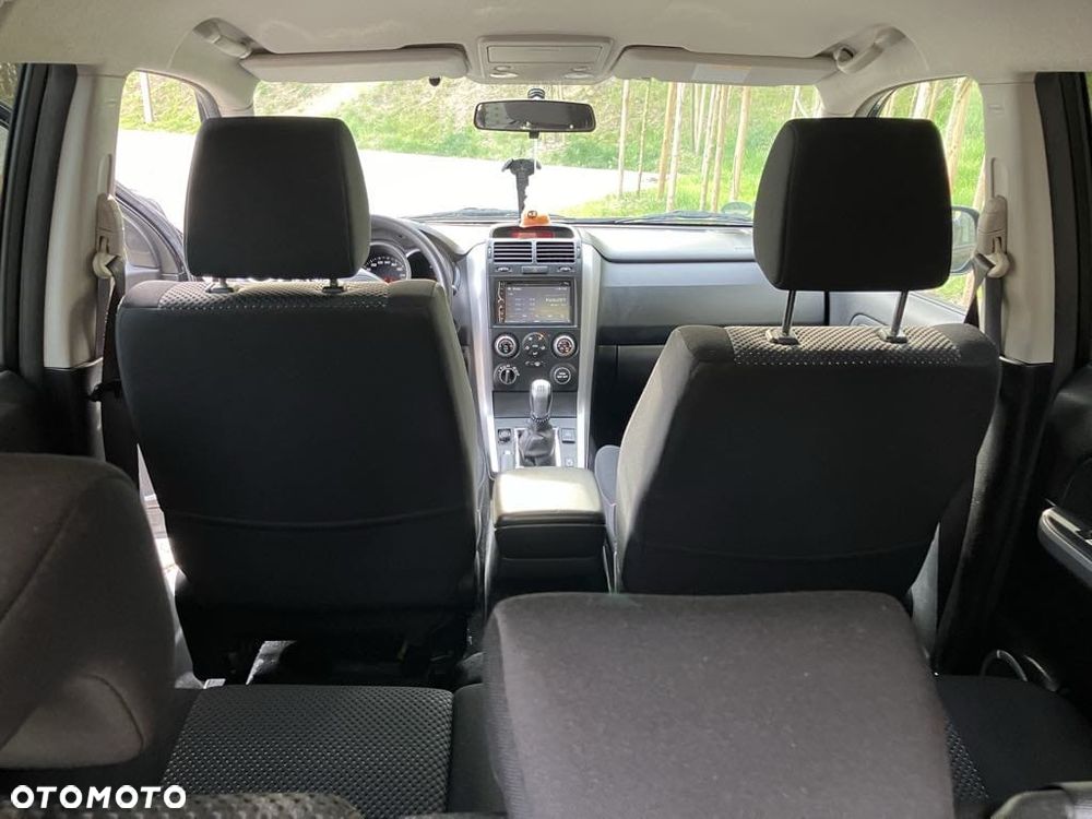 Suzuki Grand Vitara 2.0 - 14