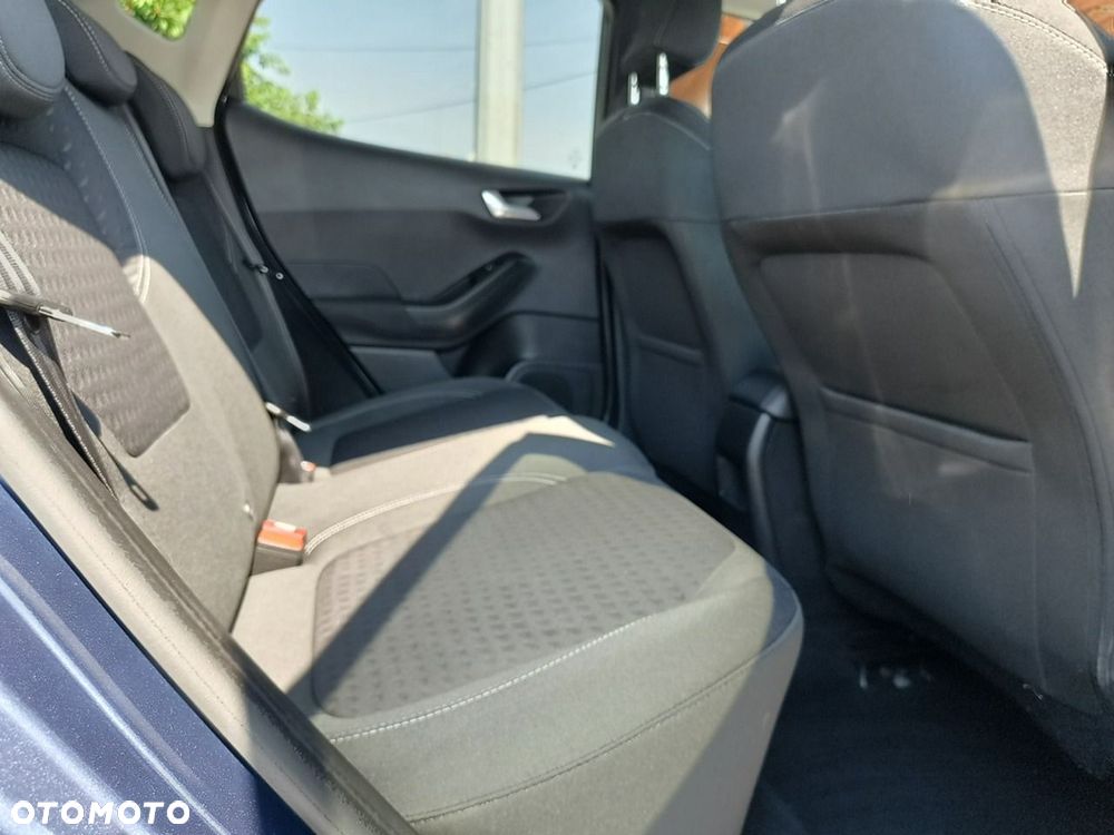 Ford Fiesta - 24