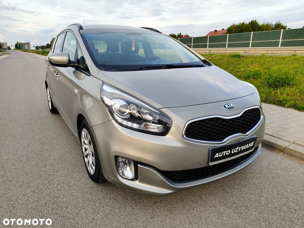 Kia Carens 1.7 CRDi M - 27