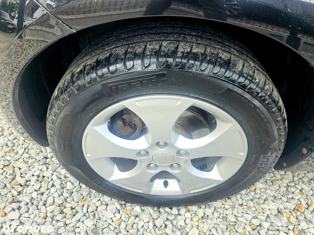 Kia Venga 1.6 CRDi 128 Edition 7 - 21