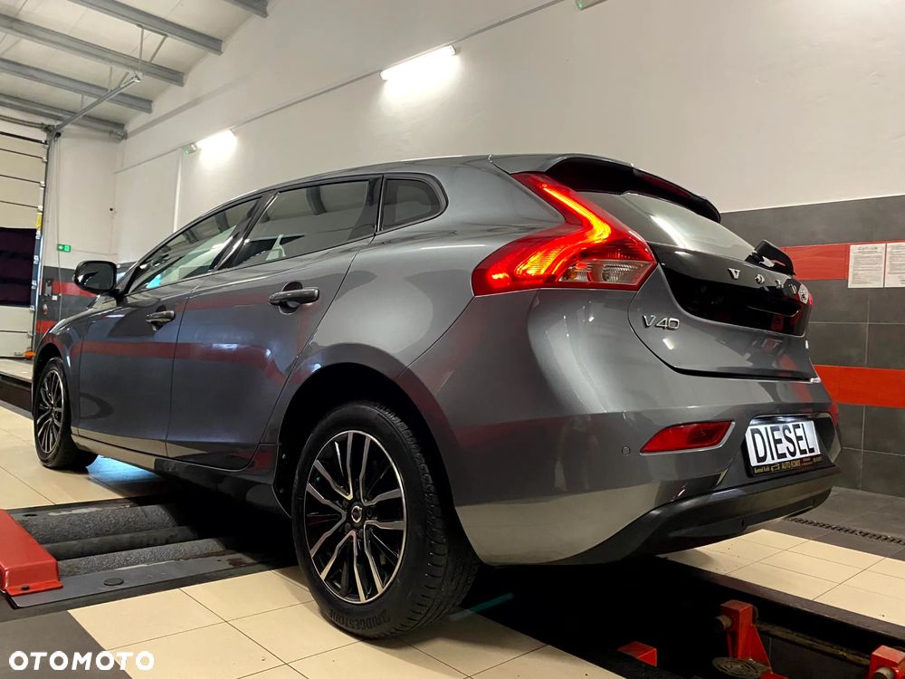 Volvo V40 D2 Drive-E Summum - 13