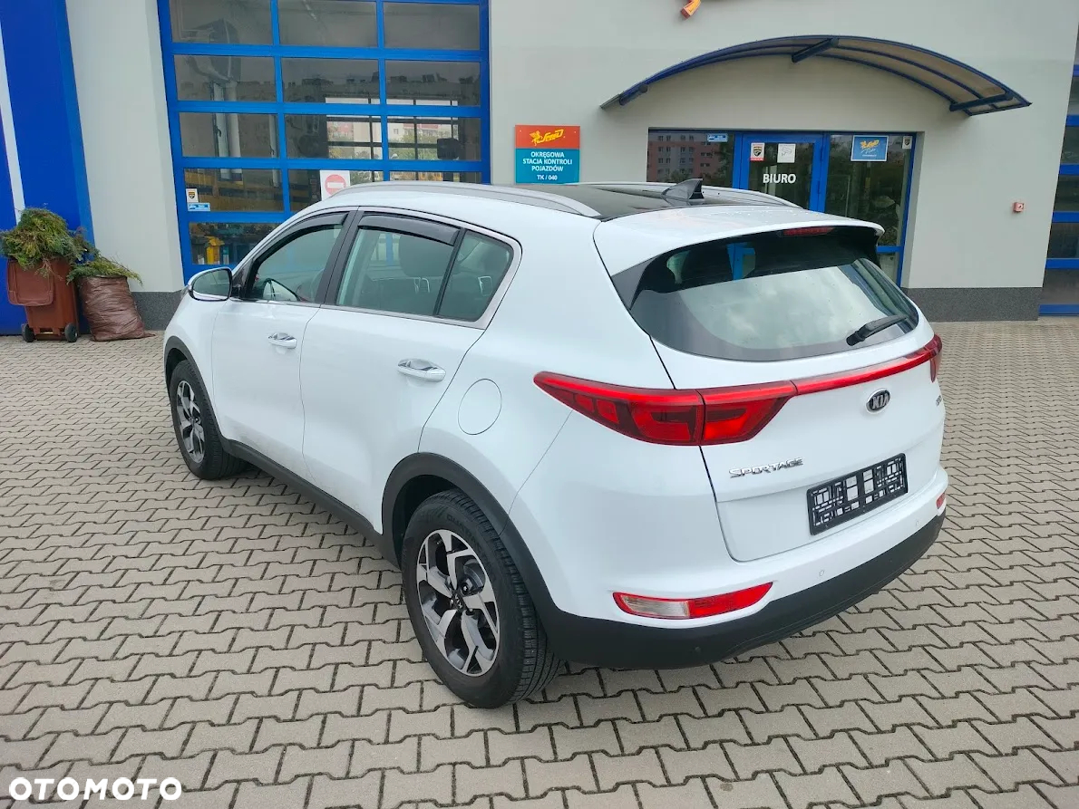 Kia Sportage 1.7 CRDI 2WD Dream-Team Edition - 4